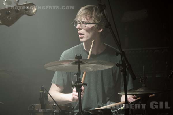 THE WHITEST BOY ALIVE - 2009-04-15 - PARIS - La Maroquinerie - 